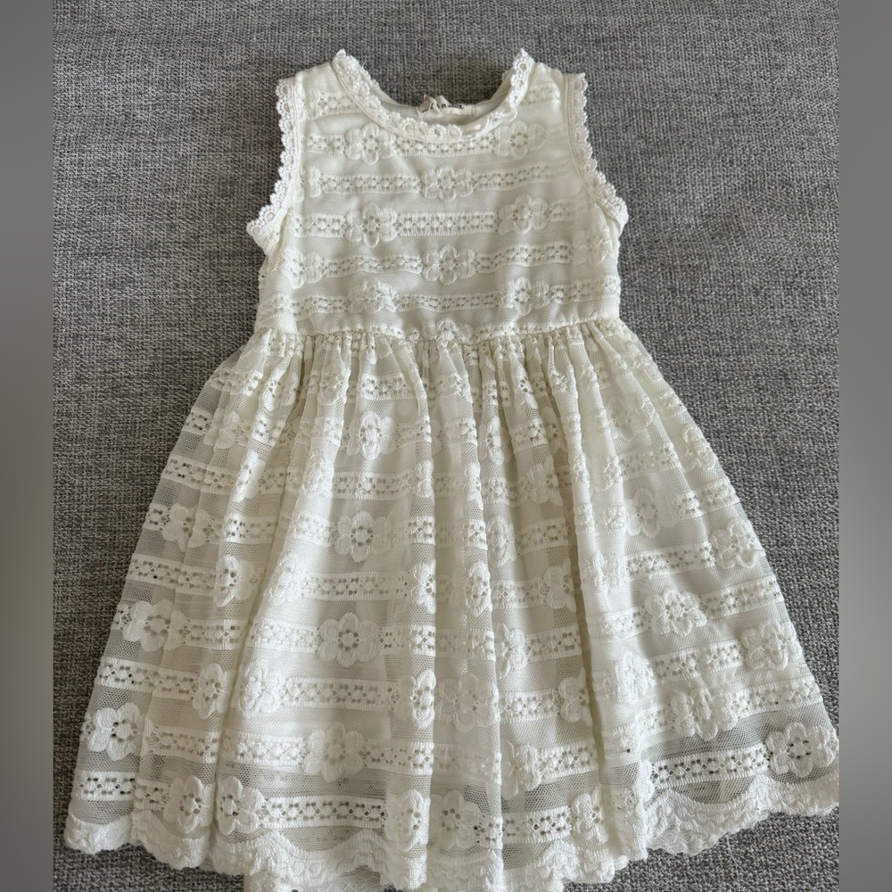 - ☆3/$15 --Doe a Dear Girls 0ff-White Dress Size 3